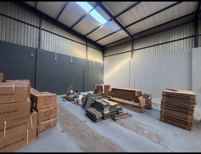 1,000M² WAREHOUSE TO LET IN PRETORIA WEST